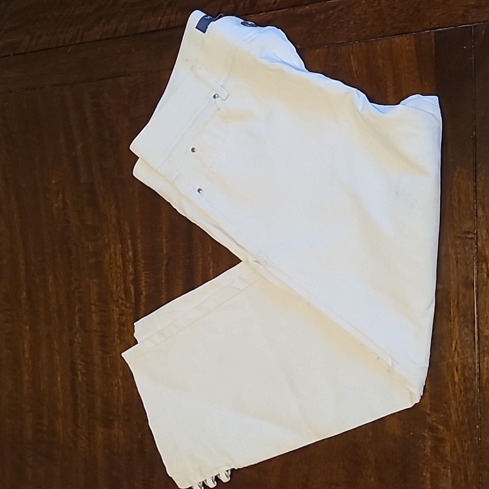 Shine in Style: Verve Blues White Capri Pants with Silver Rings - Size 14